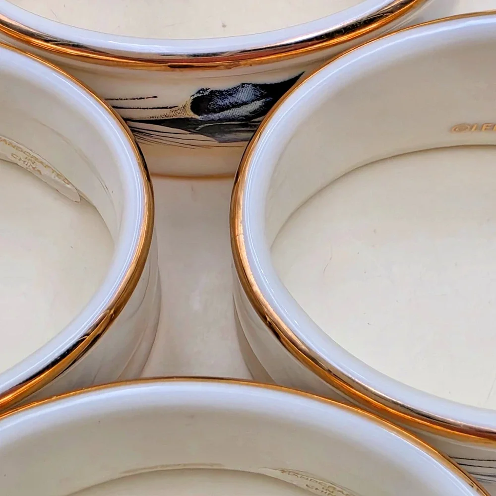 Lenox Winter Greetings Napkin Ring Set of 4 Ivory Porcelain Holly Berry Gold Rim